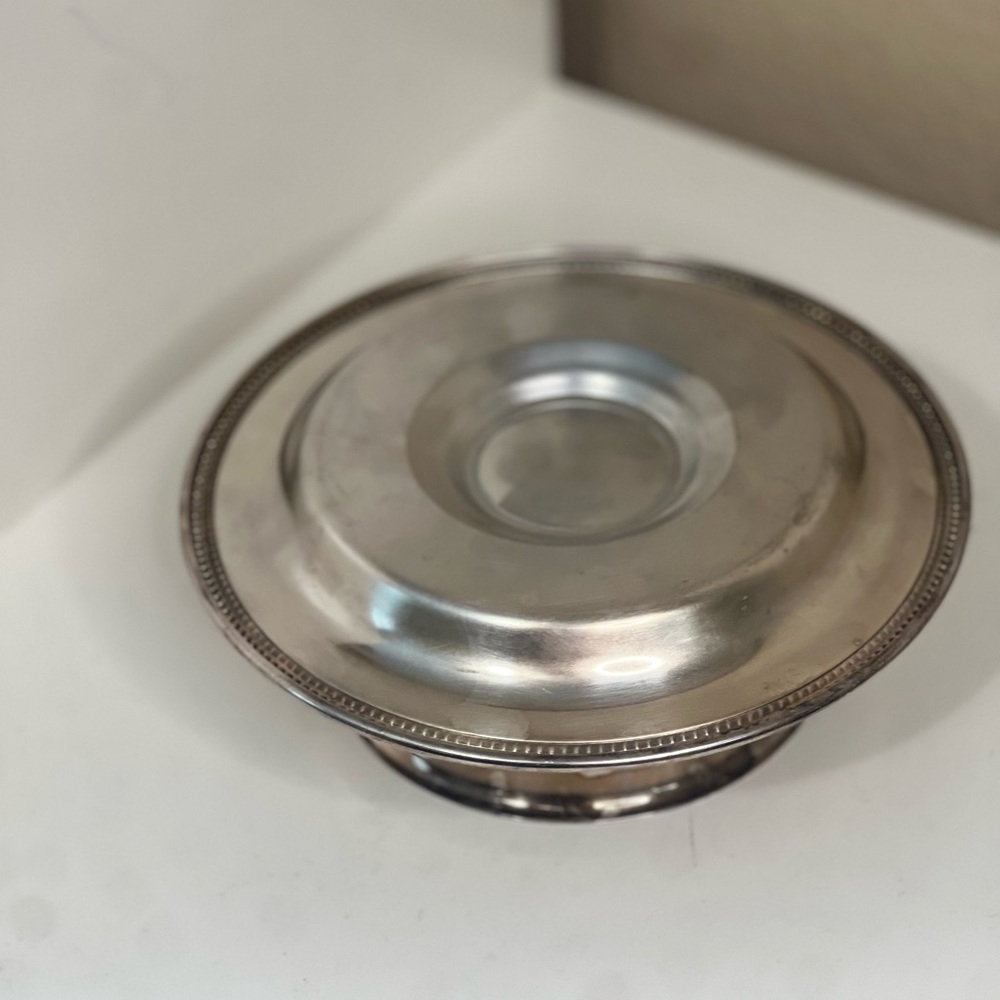 Vintage | Silver-Plated Pedestal Bowl with Attached Base - Picture 2 of 3